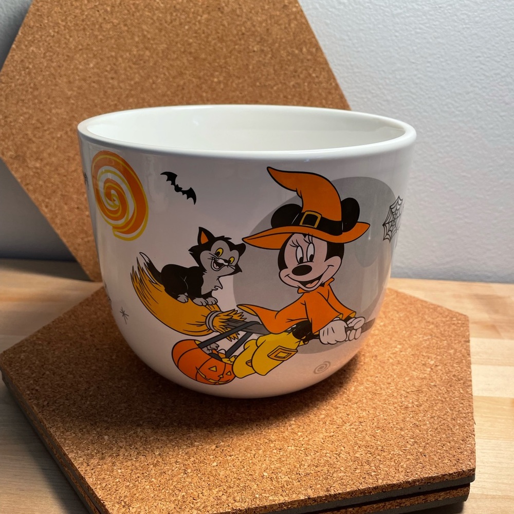 Disney Halloween Ceramic Bowl (medium)